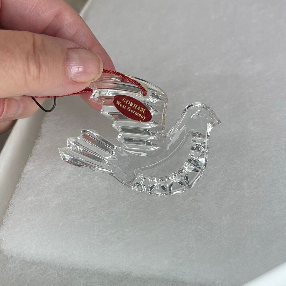 Vintage Gorham West Germany lead crystal Peace Dove ornament. - Picture 3 of 5